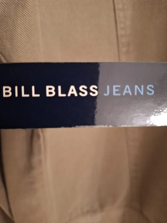 Bill Blass Woman's Jean Jacket in Khaki - Picture 5 of 6